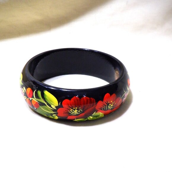 ~~~ BRACELET ~~~Hand Painted in Ukraine  (Gift Unable to Wear) - Picture 1 of 1
